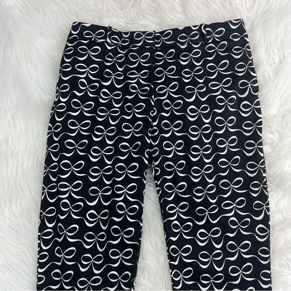 Kate Spade New York Bow Print Straight Leg Ankle Cropped Pants - Picture 2 of 5